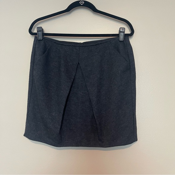 CAbi Black Pleated Mini Skirt, Size 6, NWT - Picture 1 of 10